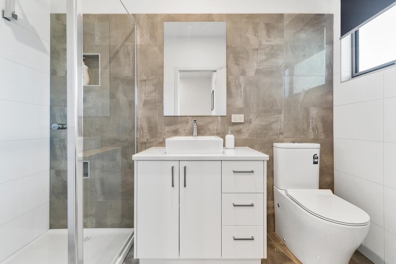 Rosewater Townhouses Dromana Esterno foto
